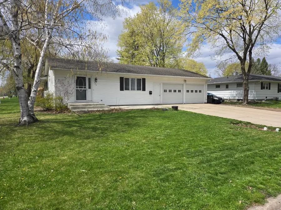 734 Merrill Street Sw, Hutchinson, MN 55350 - #3