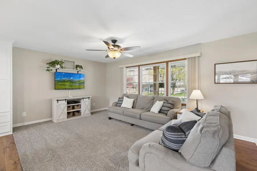 320 4th Street Ne, Mayer, MN 55360 - #3