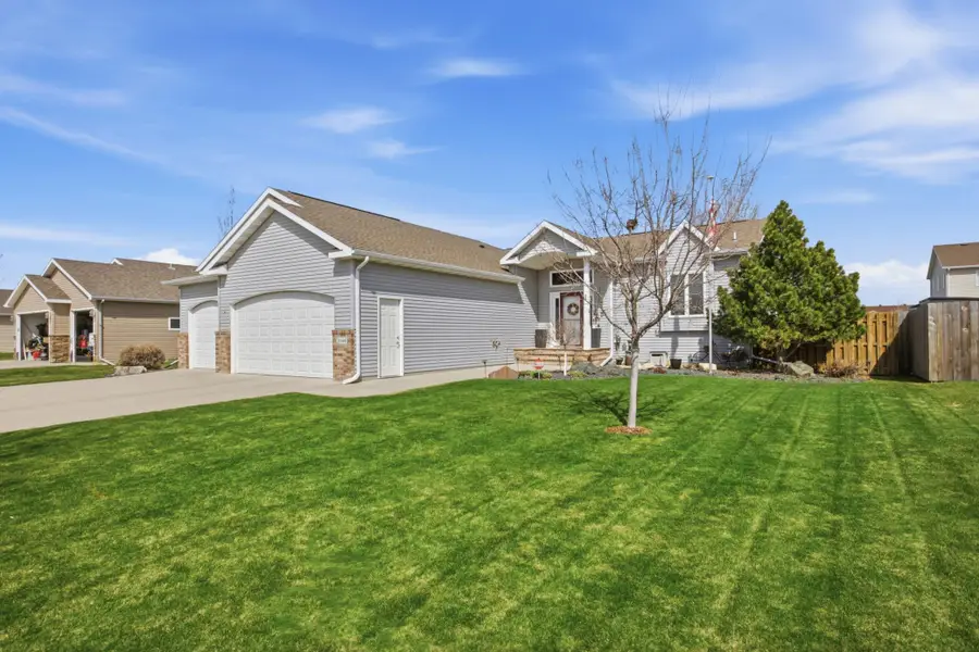 3644 Taylor Street S, Fargo, ND 58104 - #2