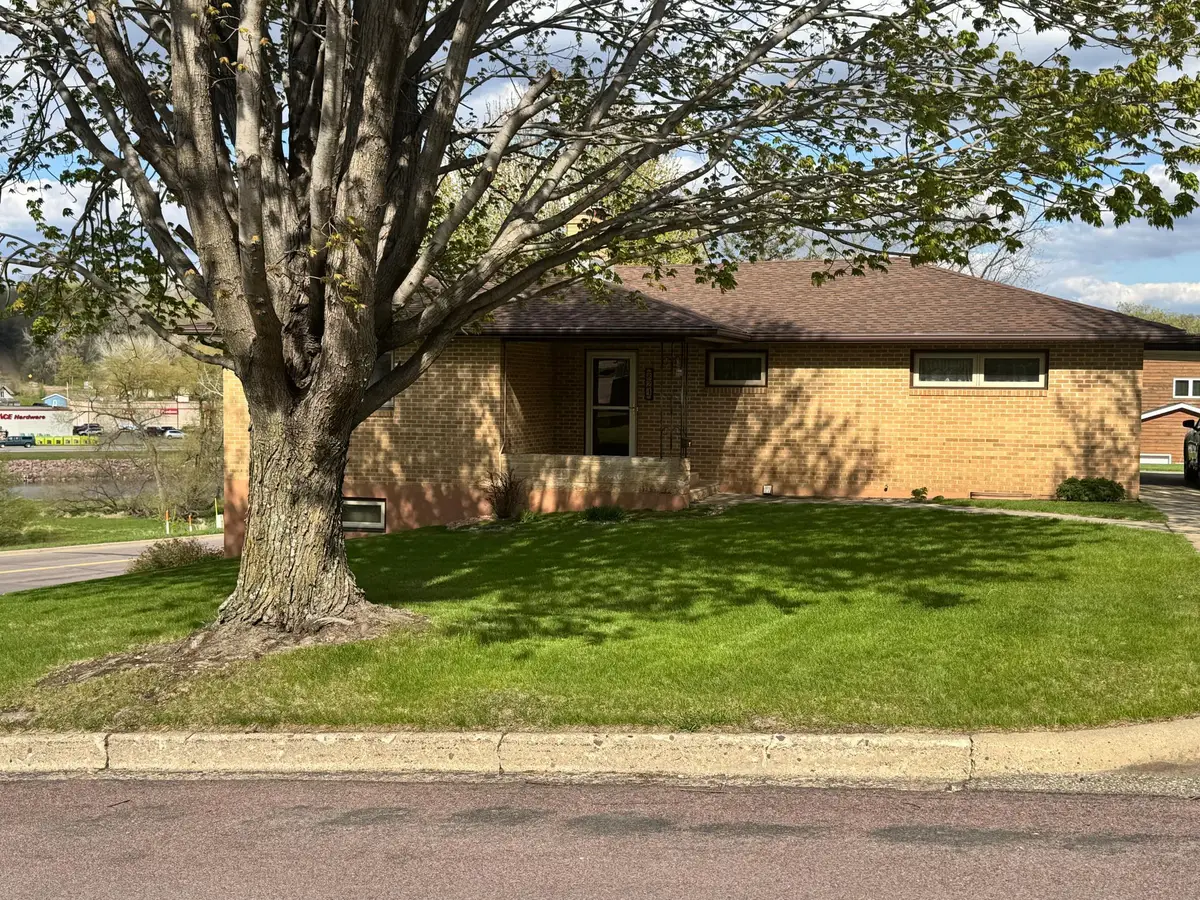 824 Brown Street, Jackson, MN 56143 - #1