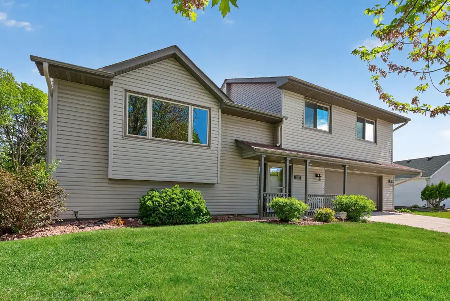2287 Helmo Court N, Oakdale, MN 55128 - #3