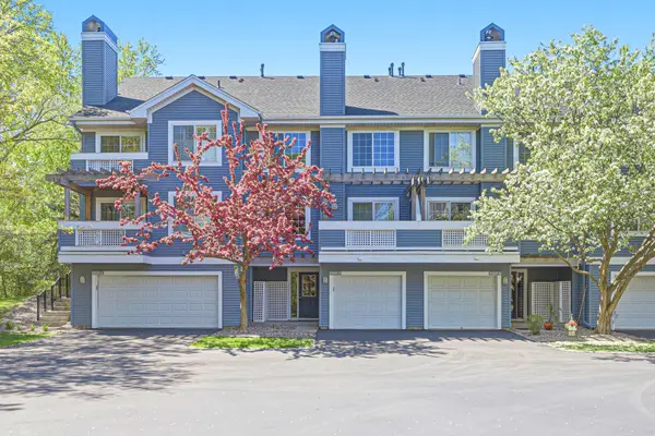 15615 24th Avenue N #F, Plymouth, MN 55447