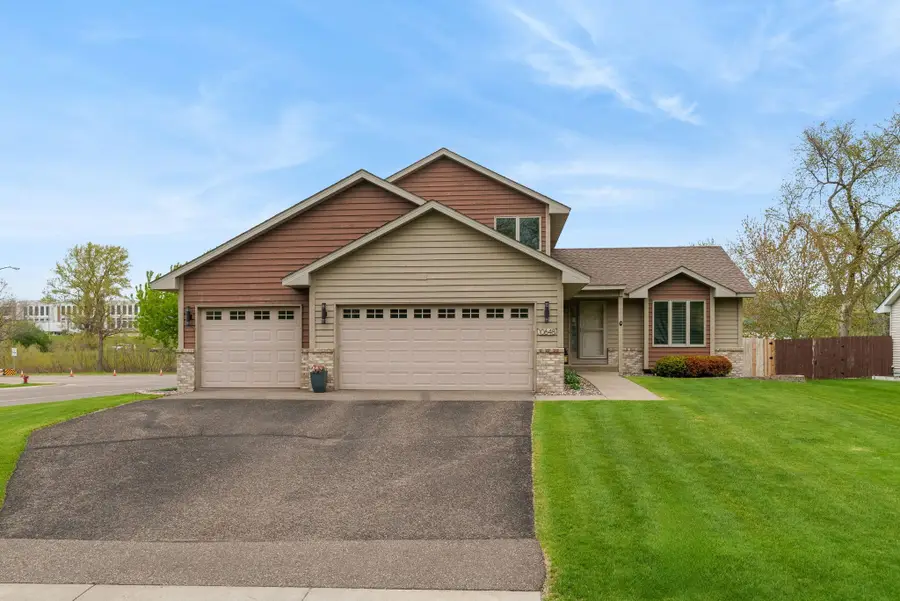 10648 71st Avenue N, Maple Grove, MN 55369 - #2