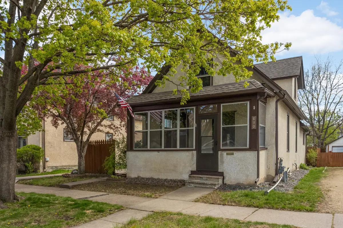 690 James Avenue, Saint Paul, MN 55102 - #1
