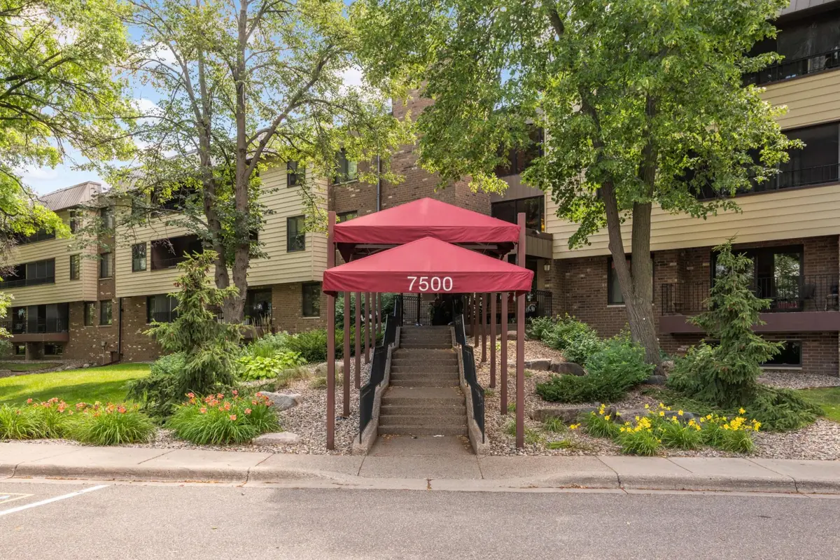 7500 Cahill Road #304C, Edina, MN 55439 - #1