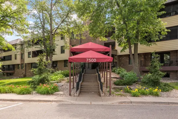 7500 Cahill Road #304C, Edina, MN 55439