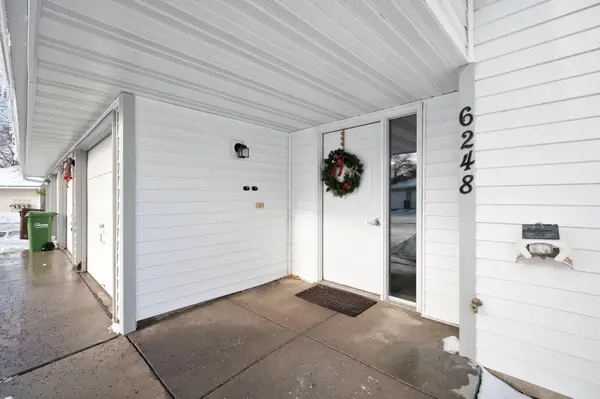 6248 Magda Drive #D, Maple Grove, MN 55369