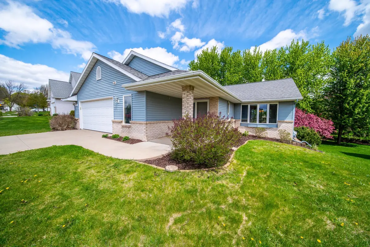 3315 Oxford Lane Nw, Rochester, MN 55901 - #1