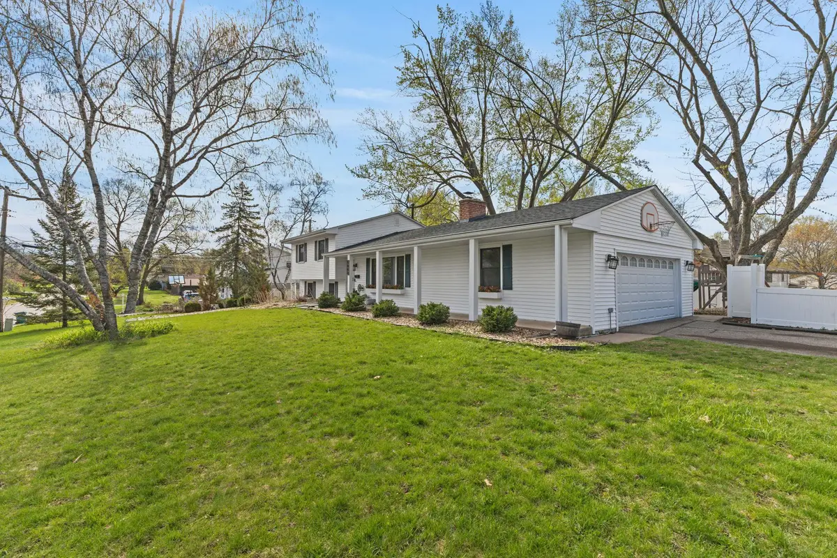 8845 23rd Avenue N, Golden Valley, MN 55427 - #1