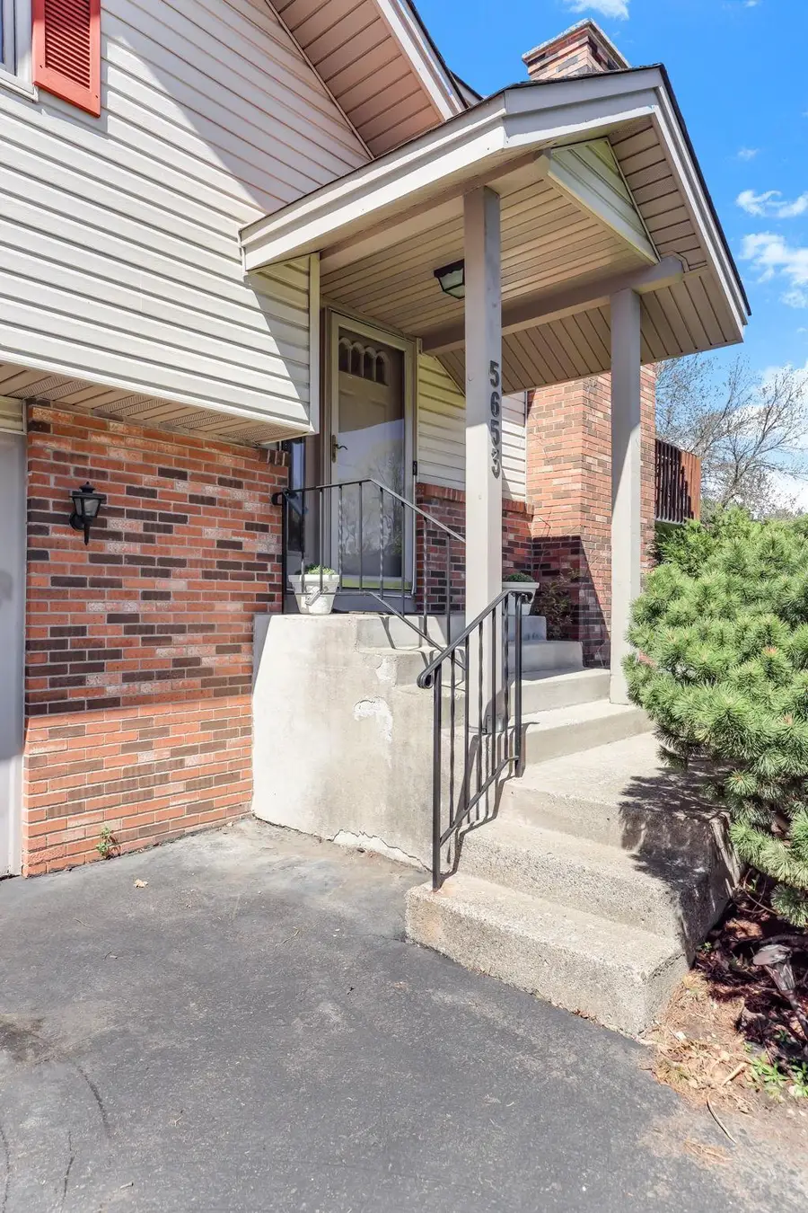 5653 Chatsworth Street N, Shoreview, MN 55126 - #3