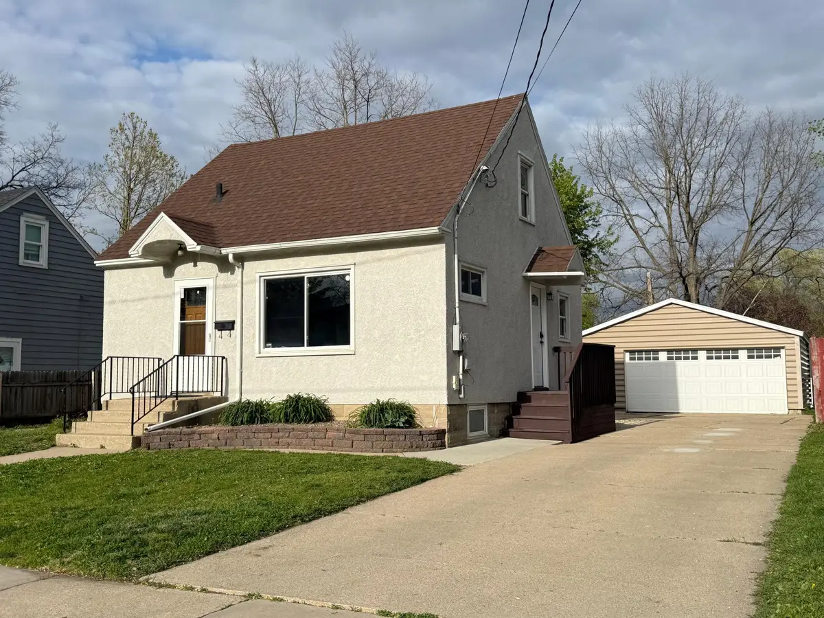 416 14th Avenue Ne, Rochester, MN 55906 - #1