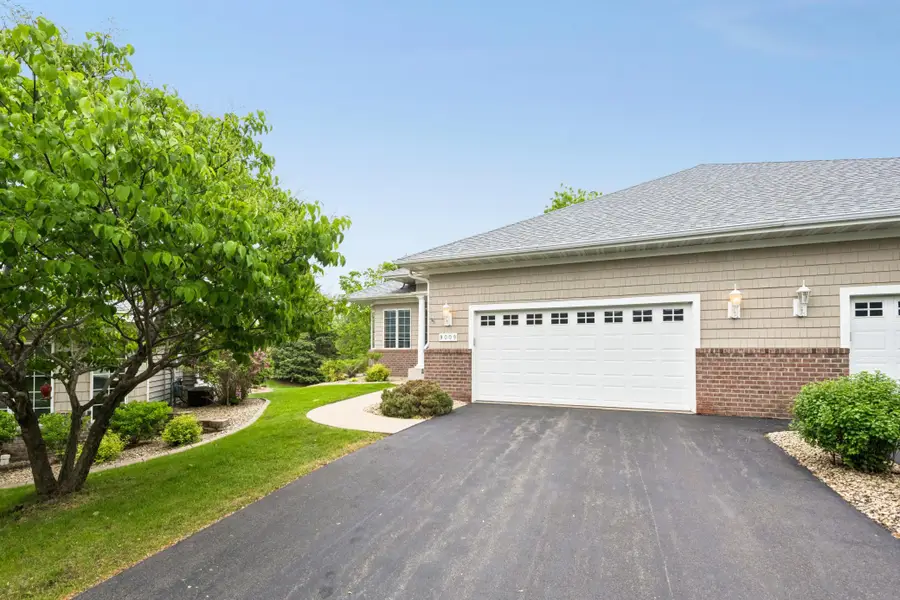 9009 Sutton Drive, Eden Prairie, MN 55347 - #2