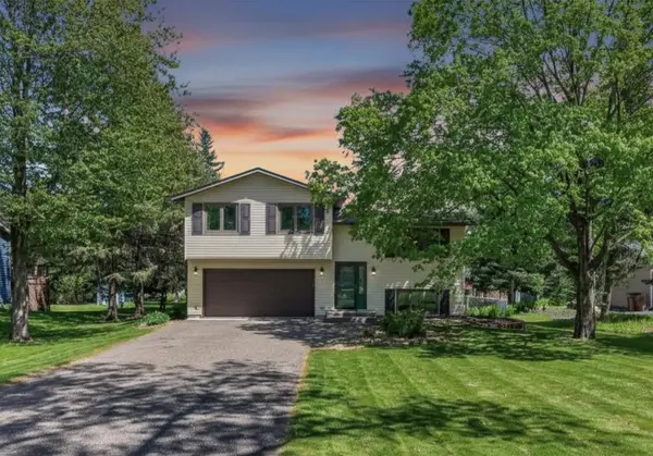 61 Quant Court S, Lakeland, MN 55043