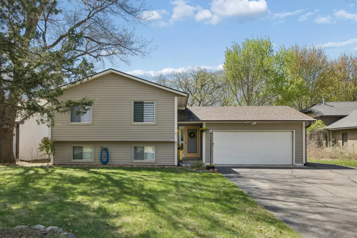 11564 Flintwood Street Nw, Coon Rapids, MN 55448 - #1
