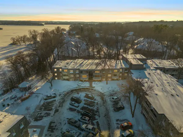 4397 Wilshire Boulevard #204, Mound, MN 55364