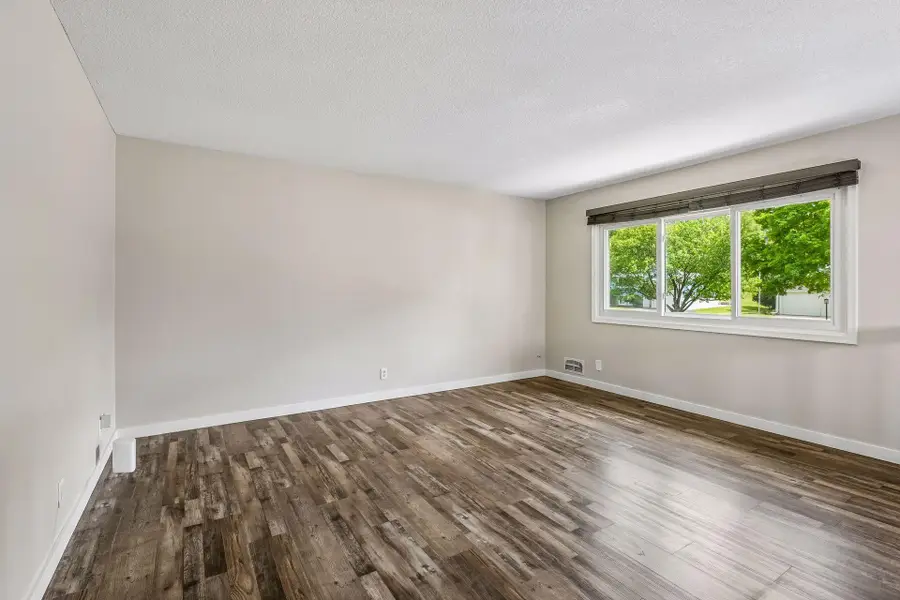 3216 W 85th Street, Bloomington, MN 55431 - #3
