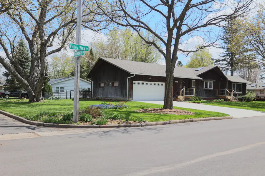 804 Valley View Drive, River Falls, WI 54022 - #3