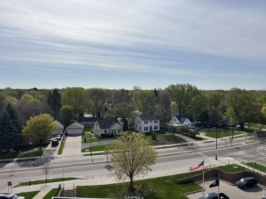 6711 Lake Shore Drive S #813, Richfield, MN 55423 - #2