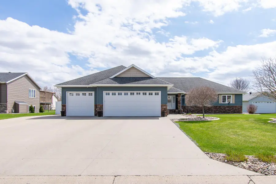 1819 52nd Avenue N, Moorhead, MN 56560 - #2