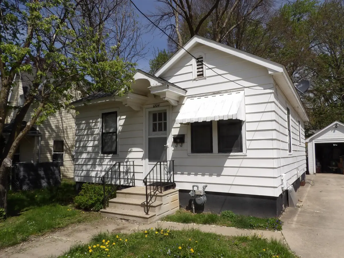 1204 4th Avenue Nw, Austin, MN 55912 - #1
