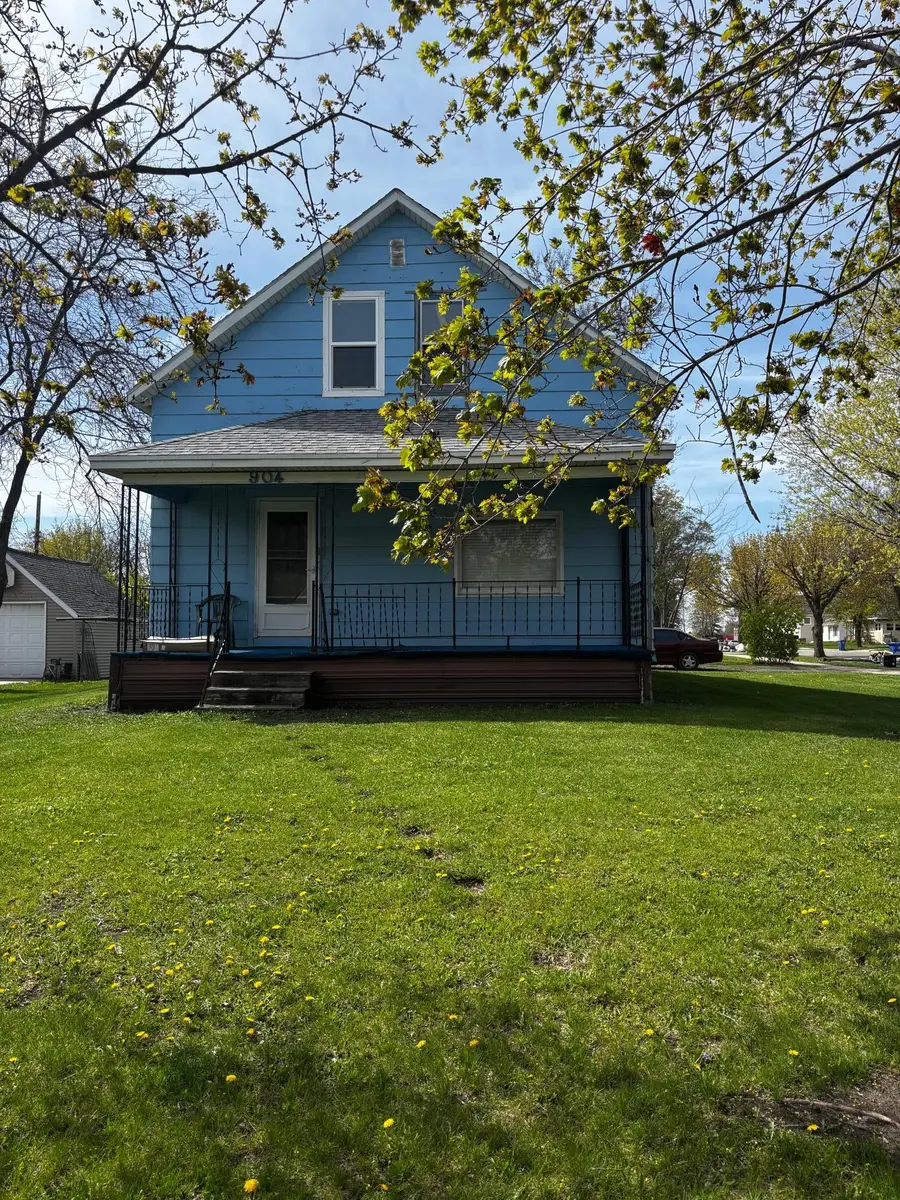 904 4th Street Se, Pipestone, MN 56164 - #2