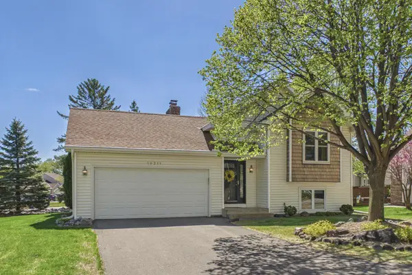 10211 Lee Drive, Eden Prairie, MN 55347