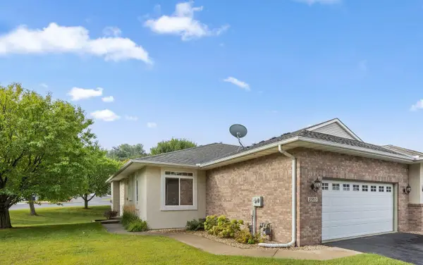 8903 Preserve Trail, Savage, MN 55378