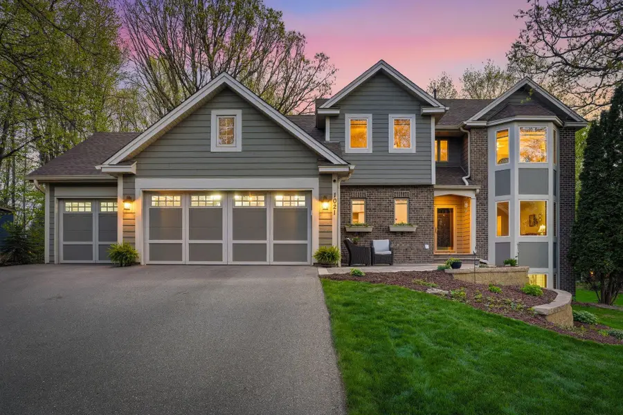 1021 Wildwood Way, Chaska, MN 55318 - #2