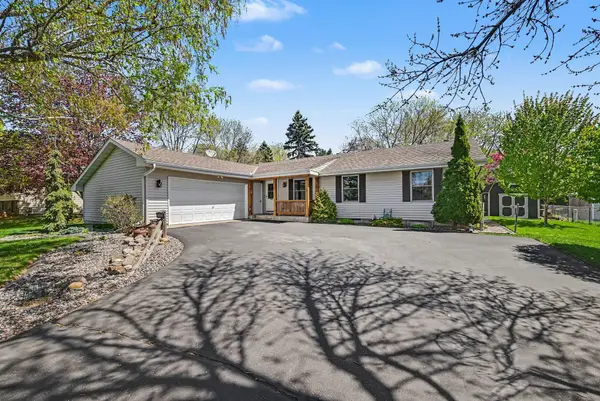 7619 Meadowmoor Drive Ne, Fridley, MN 55432