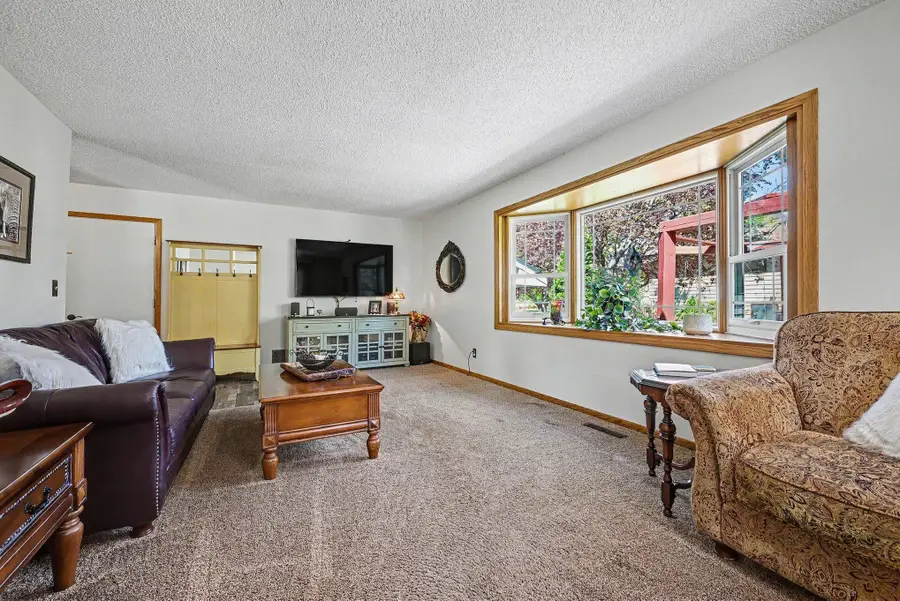 7619 Meadowmoor Drive Ne, Fridley, MN 55432 - #3