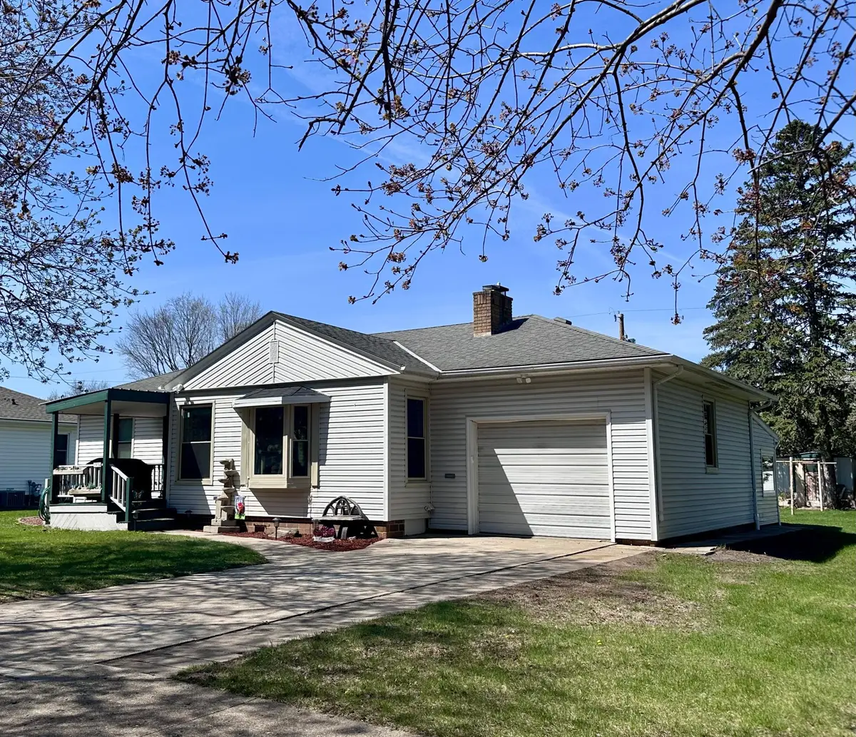 2934 Oak Avenue, Slayton, MN 56172 - #1