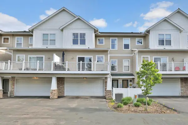 2693 New Century Lane, Maplewood, MN 55119