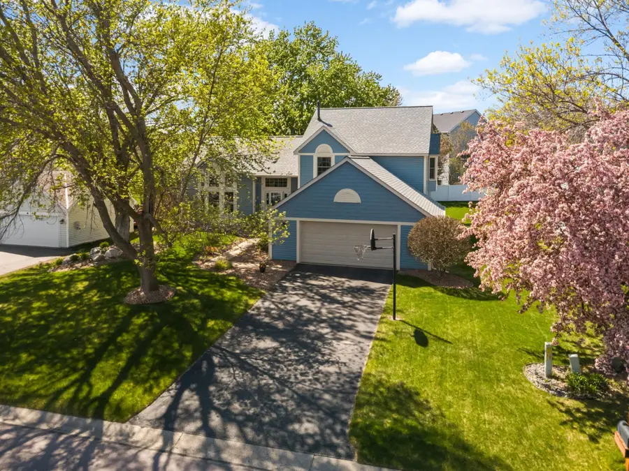 12711 Edinborough Way, Apple Valley, MN 55124 - #2
