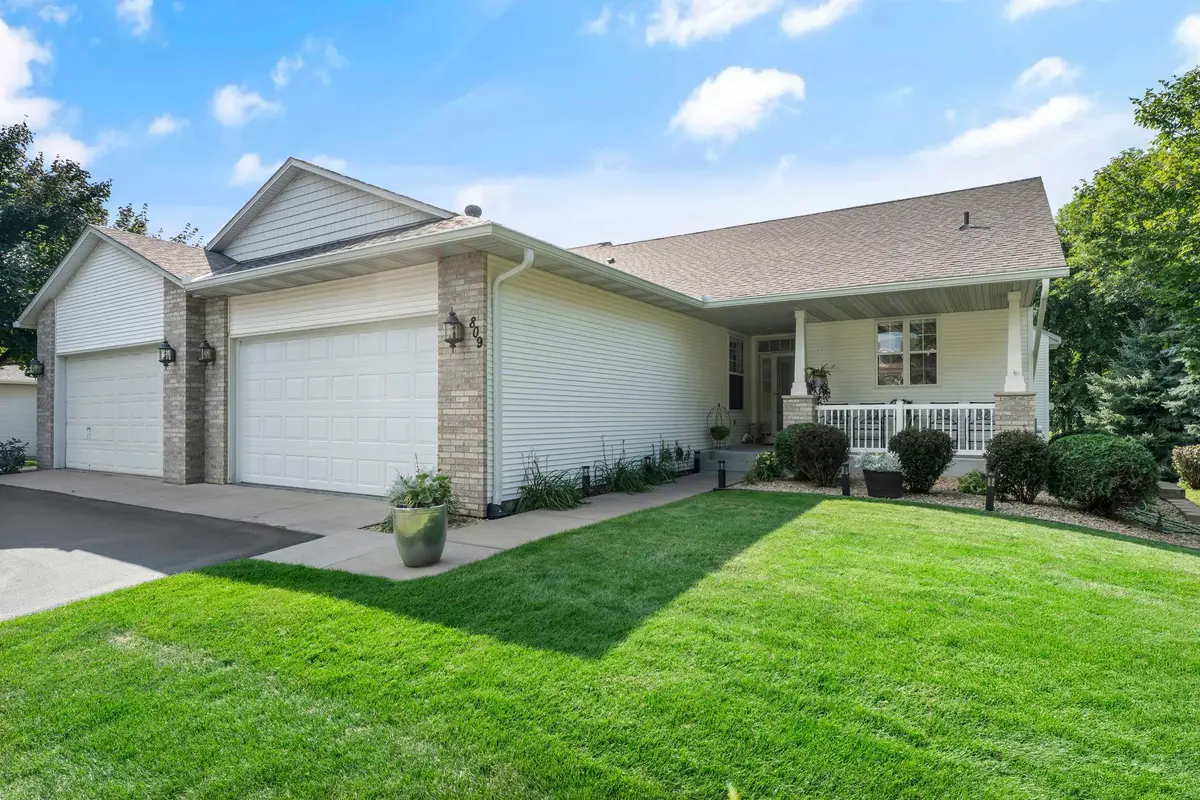 809 Woodduck Drive, Woodbury, MN 55125 - #1