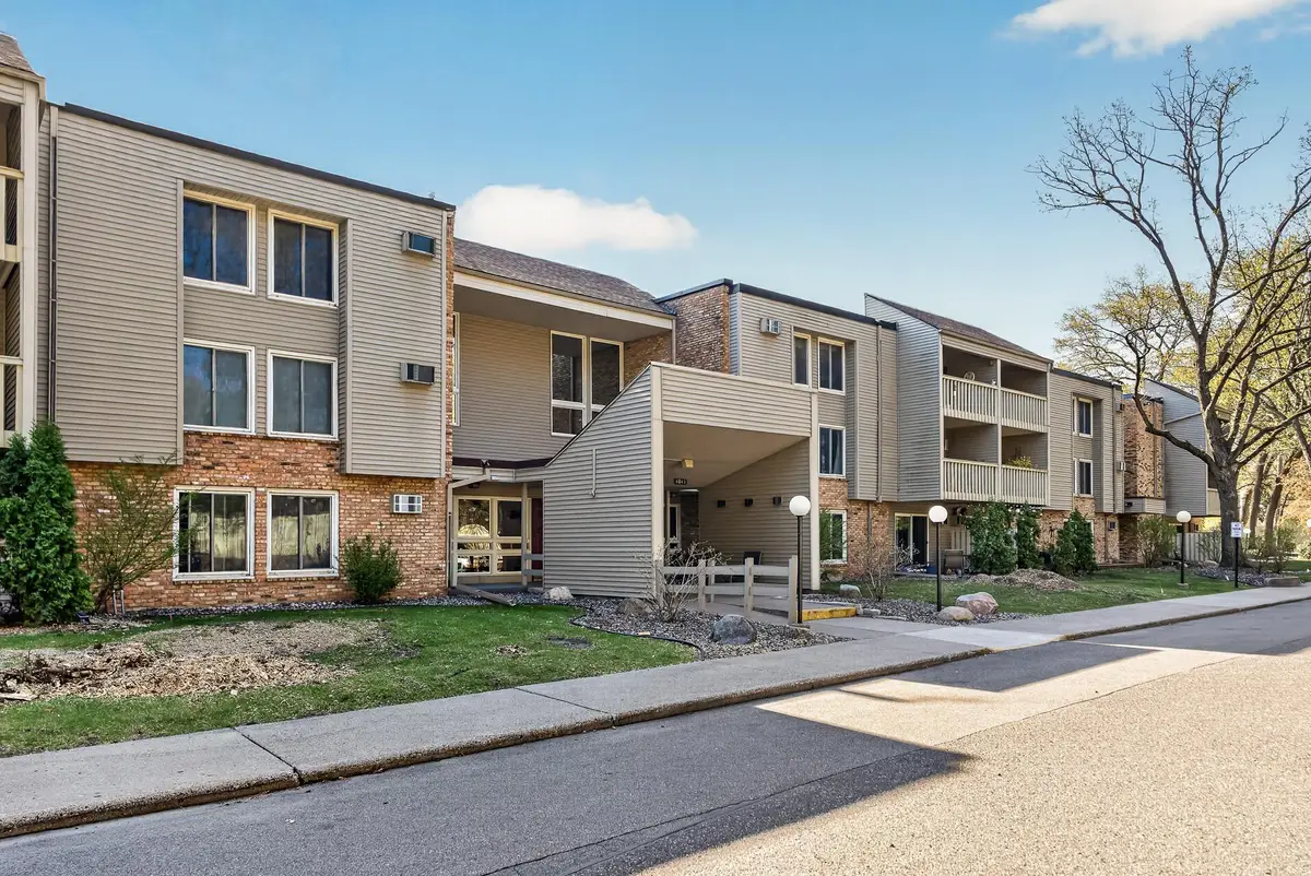 4045 Hodgson Road #211, Shoreview, MN 55126 - #1