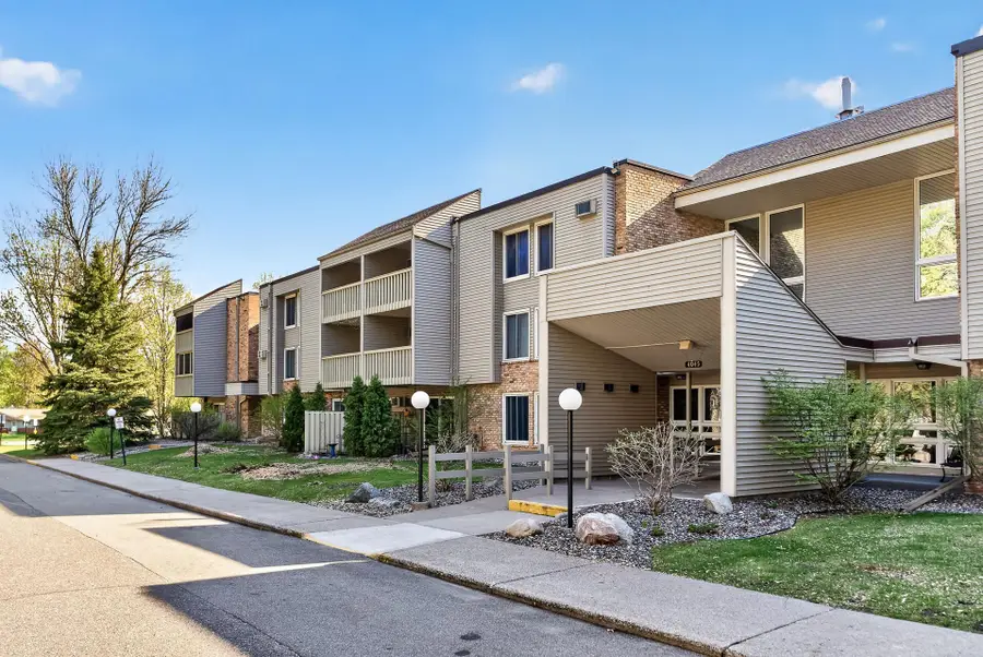 4045 Hodgson Road #211, Shoreview, MN 55126 - #2