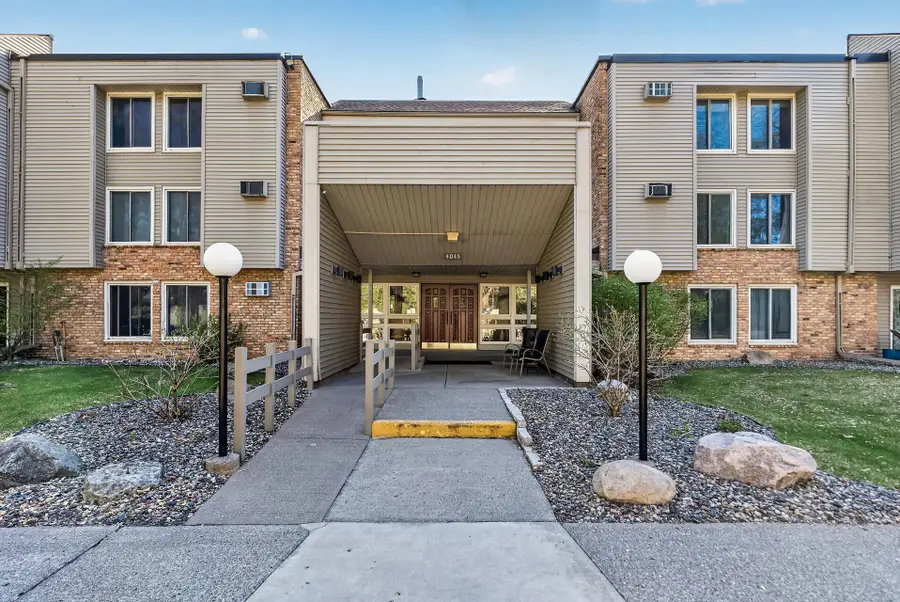 4045 Hodgson Road #211, Shoreview, MN 55126 - #3