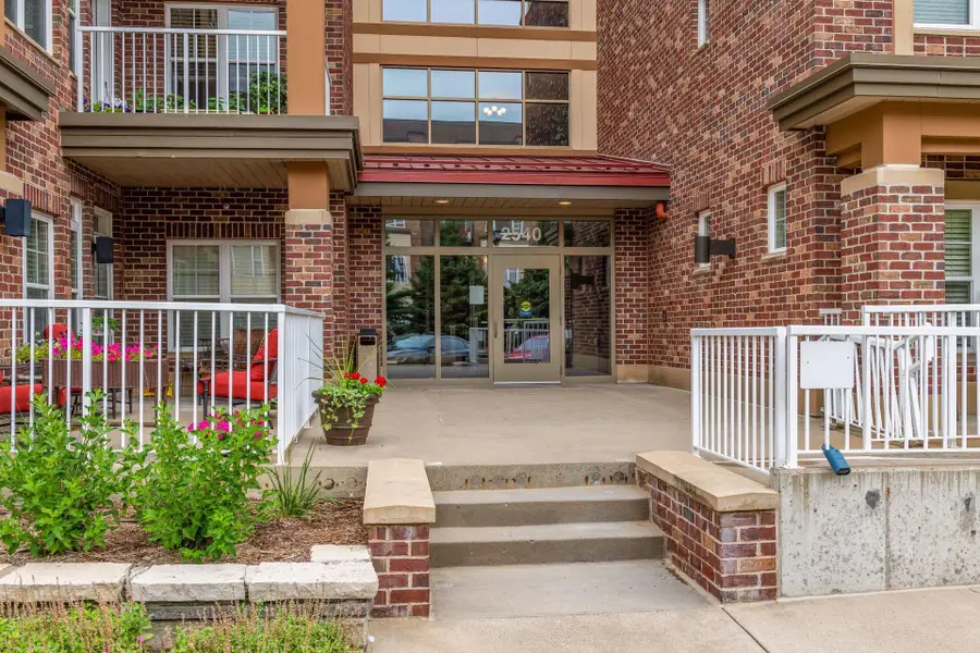 2540 38th Avenue Ne #417, Saint Anthony, MN 55421 - #2