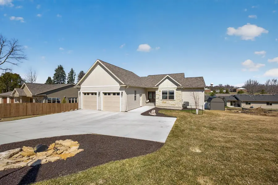 428 8th Street Sw, Pine Island, MN 55963 - #3