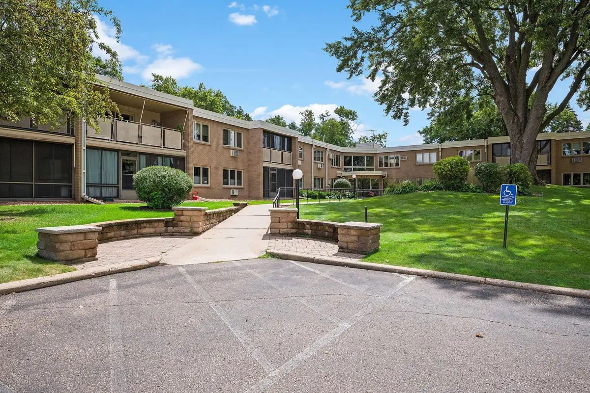 4380 Brookside Court #205, Edina, MN 55436 - #1