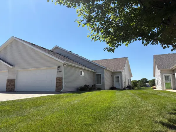 2869 35th Street S, Moorhead, MN 56560