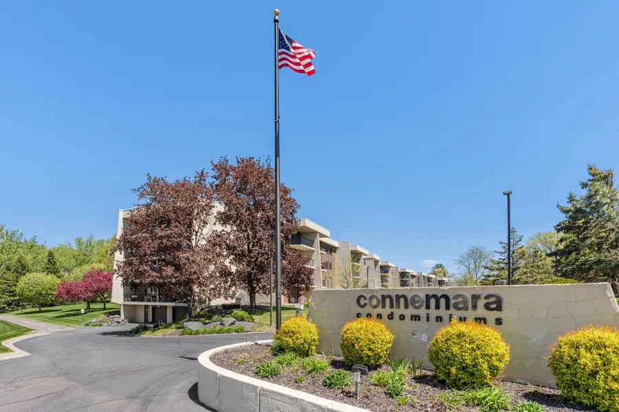2485 Londin Lane E #423, Maplewood, MN 55119 - #2