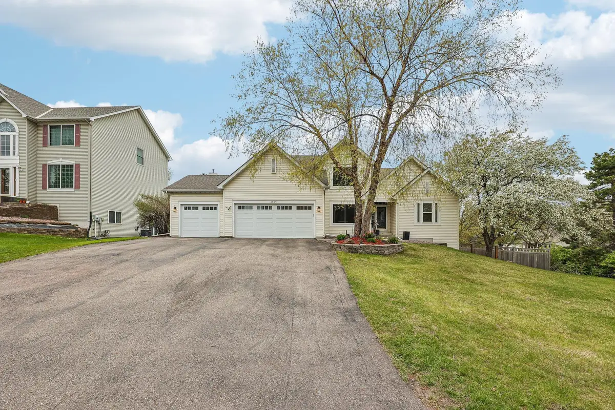 4909 Rusten Rd, Eagan, MN 55122 - #1