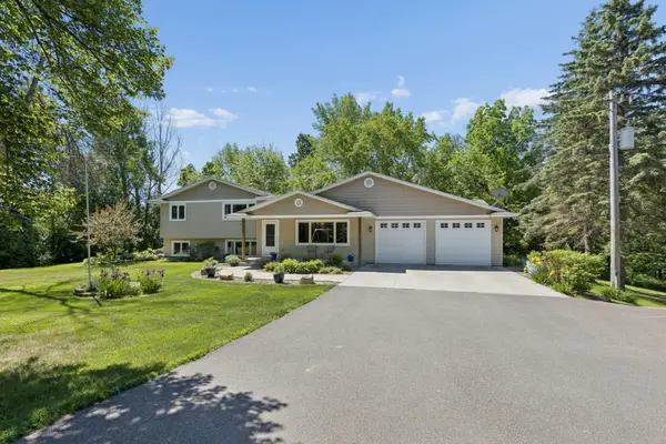 8235 20th Street Se, Buffalo, MN 55313