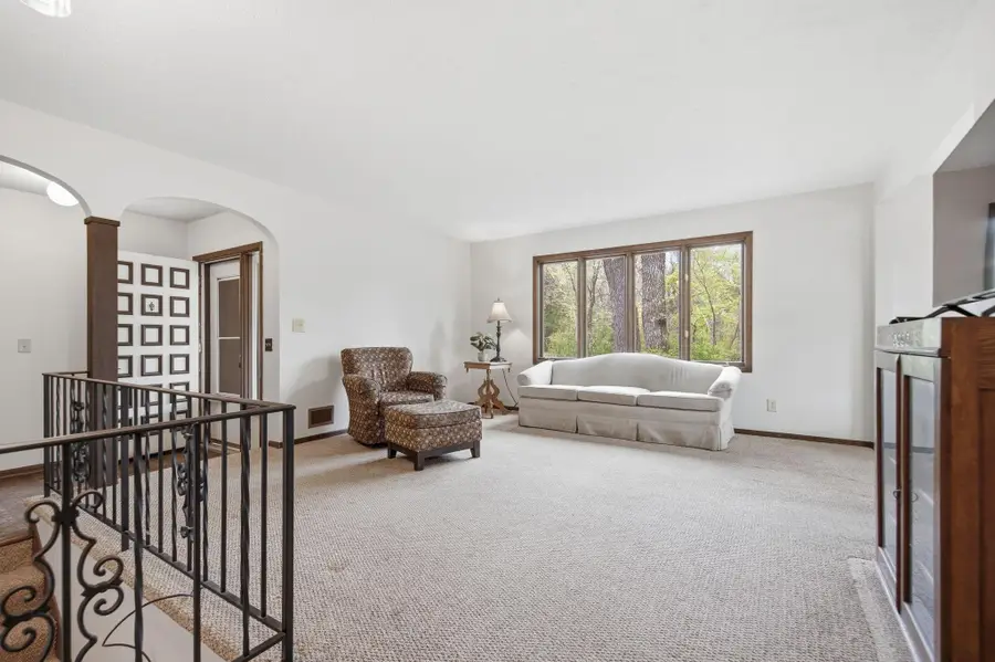 2508 Sherwood Road, Mounds View, MN 55112 - #3