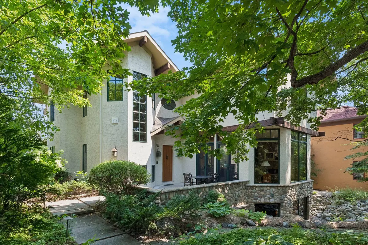 721 Rice Street E, Wayzata, MN 55391 - #1