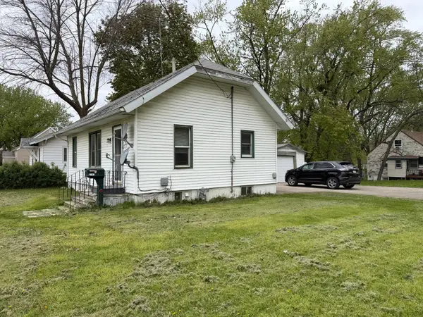 319 8th Street E, Albert Lea, MN 56007