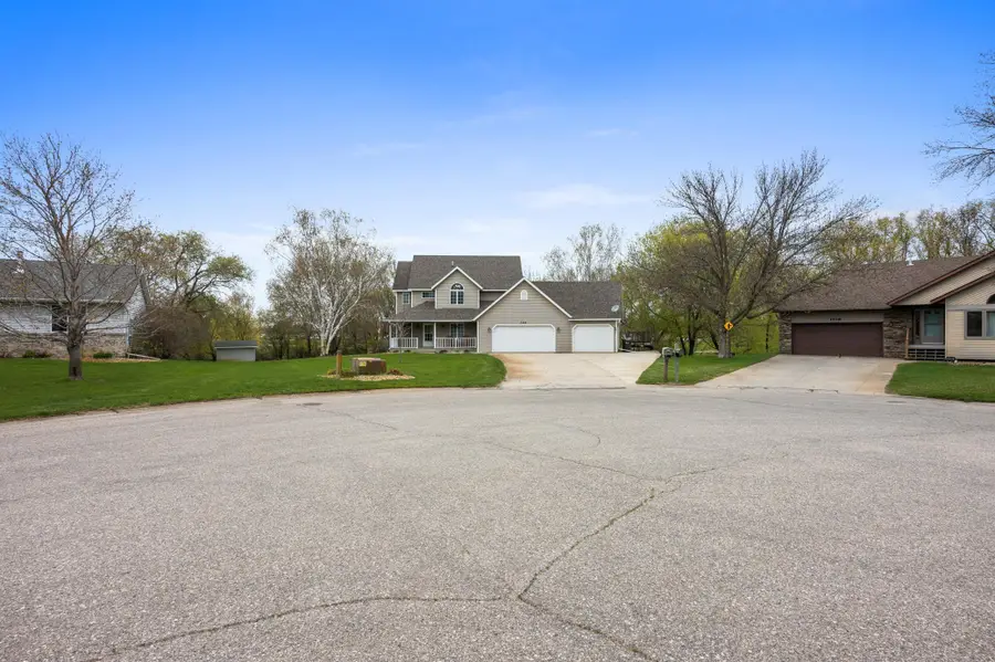 1506 Mc Auliffe Place Nw, Alexandria, MN 56308 - #2
