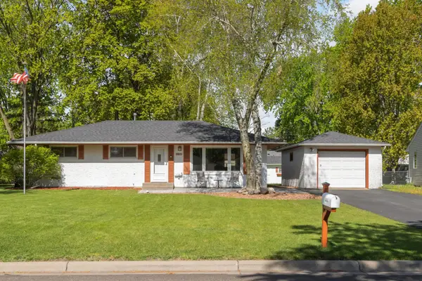 3811 Saint Regis Drive, White Bear Lake, MN 55110