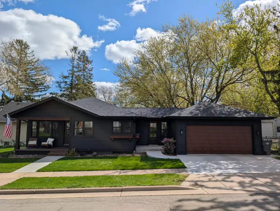1020 Franklin Street, Baldwin, WI 54002 - #2